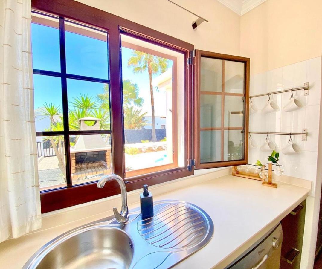 Villa Agatha, Vacaciones En Familia En Lanzarote 普拉亚布兰卡 外观 照片